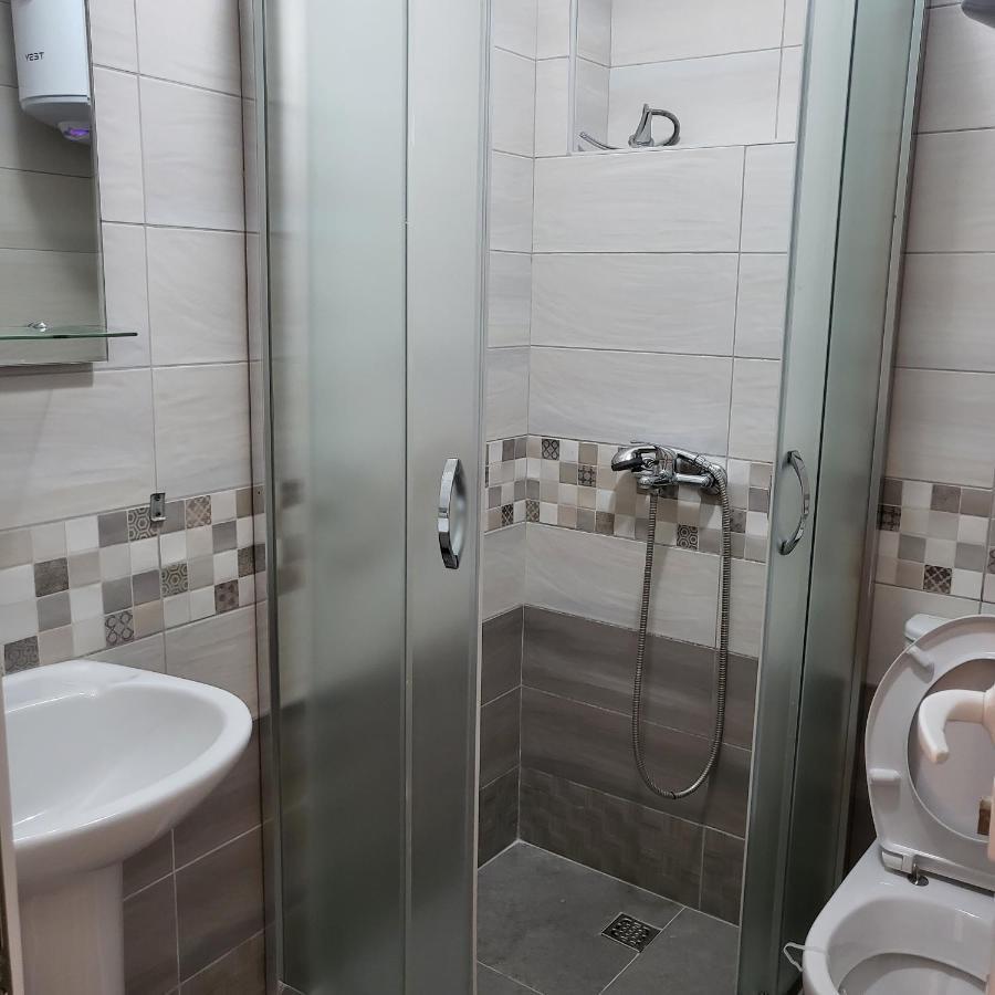 Apartmani Mia Sorajic Petrovac Ngoại thất bức ảnh