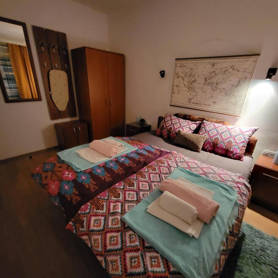 Apartmani Mia Sorajic Petrovac Ngoại thất bức ảnh