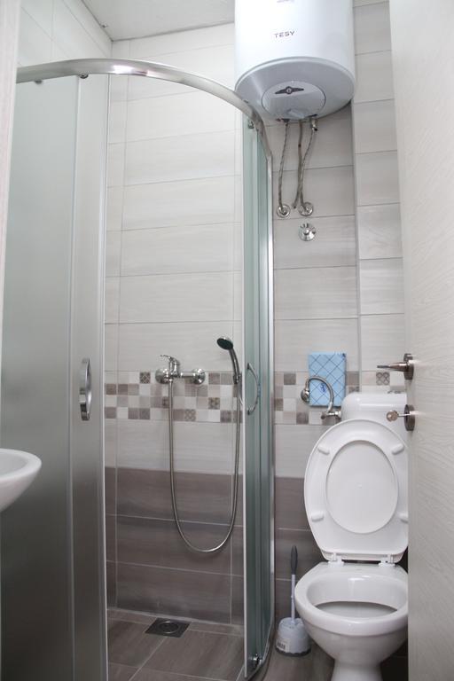 Apartmani Mia Sorajic Petrovac Ngoại thất bức ảnh